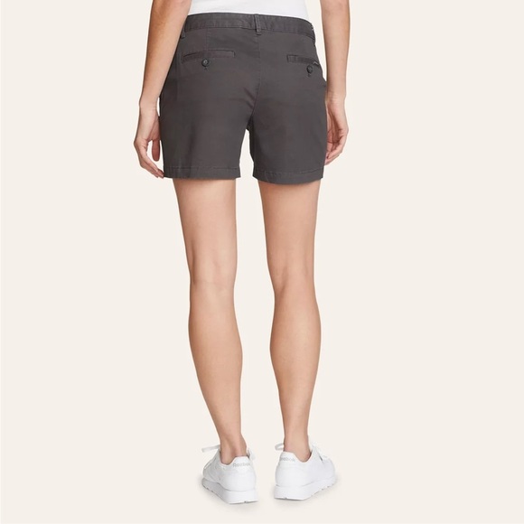 Eddie Bauer Women's Willit Stretch Legend Wash Shorts in Carbon 10 Petite - Picture 3 of 12